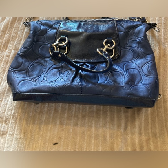 Purses - Picture 2 of 5